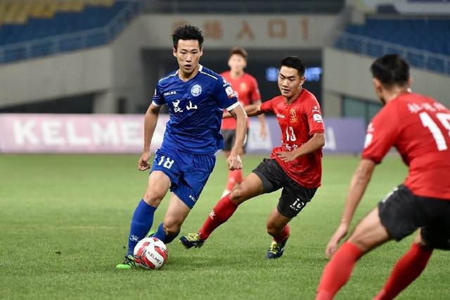 出战克星 开场还自挖大坑 海港输给蓉城并不意外